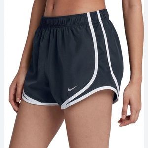 Nike Dri Fit Athletic Activewear Black Shorts Womens Size Large 3” Inseam